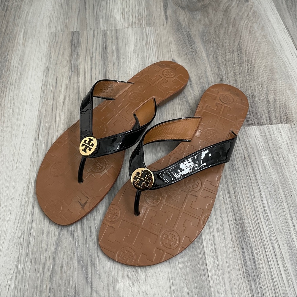 Tory Burch Classic Flip Flop- patent black leather